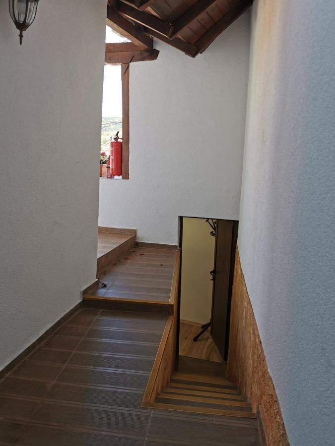 Arts Guest House -Beautiful Villa For 6 Persons Veliko Turnovo Bagian luar foto