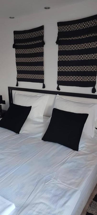 Arts Guest House -Beautiful Villa For 6 Persons Veliko Turnovo Bagian luar foto